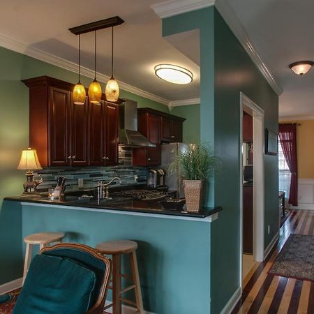 Vacation Home 5 Mins To Down Town 2 Bedrooms 2 Baths Garden Area Hot Tub Nashville Zewnętrze zdjęcie