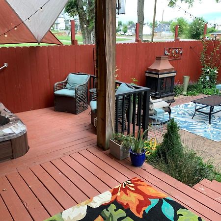Vacation Home 5 Mins To Down Town 2 Bedrooms 2 Baths Garden Area Hot Tub Nashville Zewnętrze zdjęcie