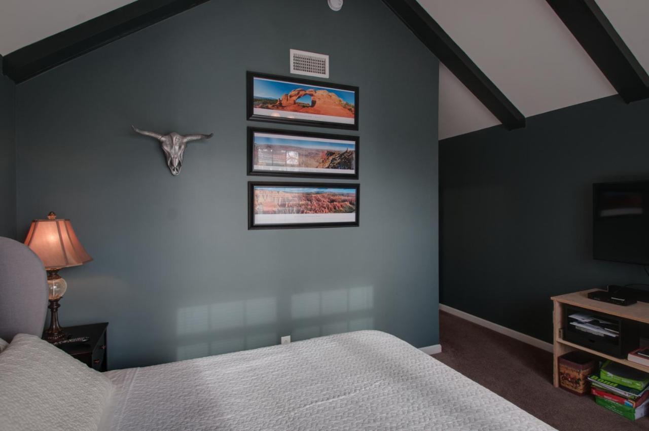 Vacation Home 5 Mins To Down Town 2 Bedrooms 2 Baths Garden Area Hot Tub Nashville Zewnętrze zdjęcie
