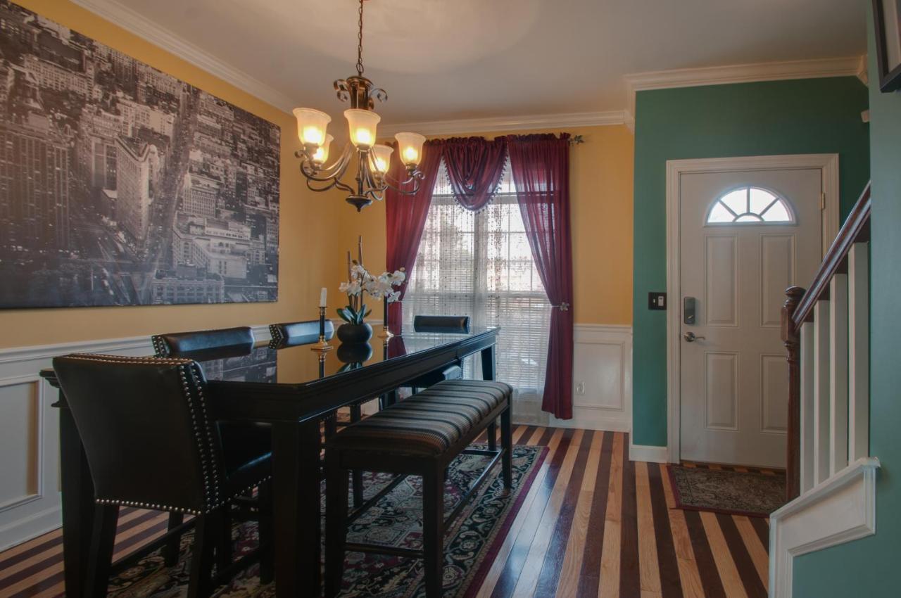 Vacation Home 5 Mins To Down Town 2 Bedrooms 2 Baths Garden Area Hot Tub Nashville Zewnętrze zdjęcie